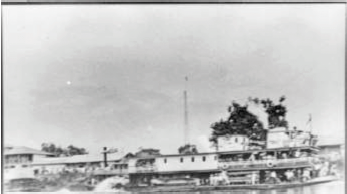 (izquierda) Barcos de vapor. Juanchito. C. 1900.