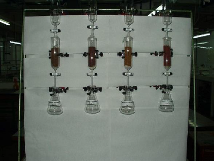Columnas de percolación empleadas en la lixiviación estática de los minerales.